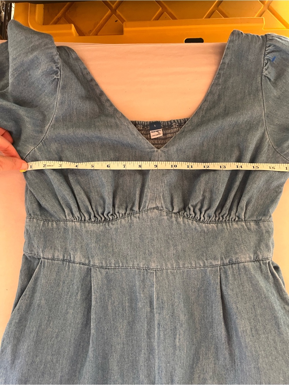 Old Navy Waist-Defined Smocked Denim Jumpsuit Chambray Large - Picture 12 of 14